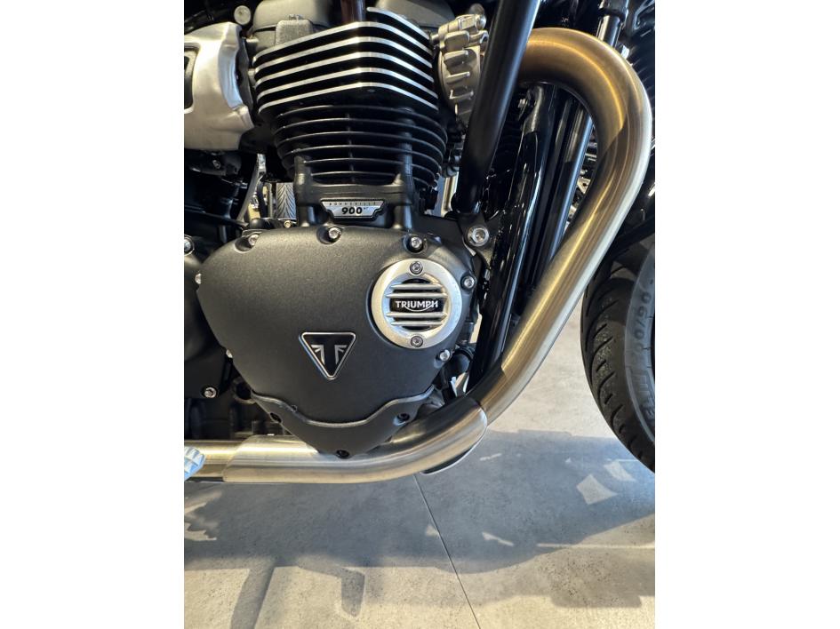 TRIUMPH SPEED TWIN 900 - STEALTH ED