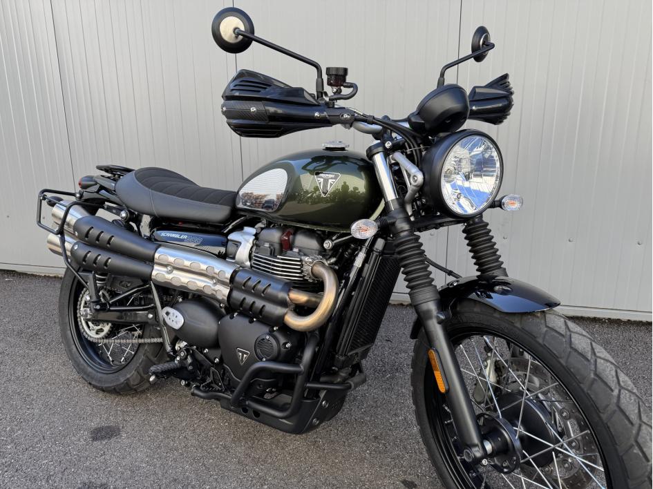 TRIUMPH SCRAMBLER 900 - Chrome Edition