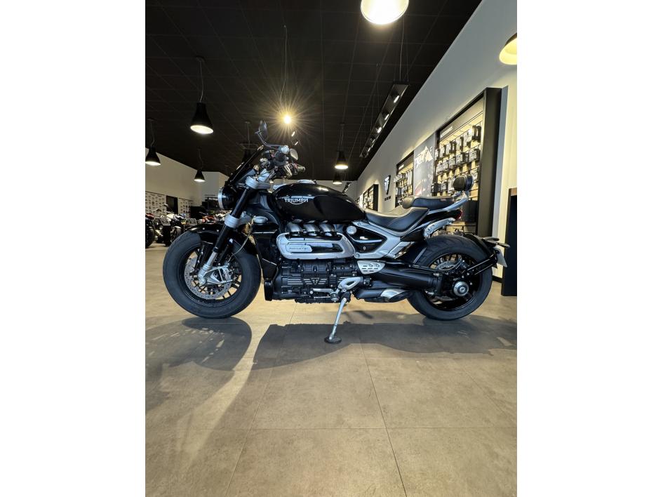 TRIUMPH ROCKET 3 R
