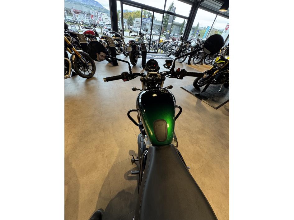 TRIUMPH SPEED TWIN 900 - STEALTH ED