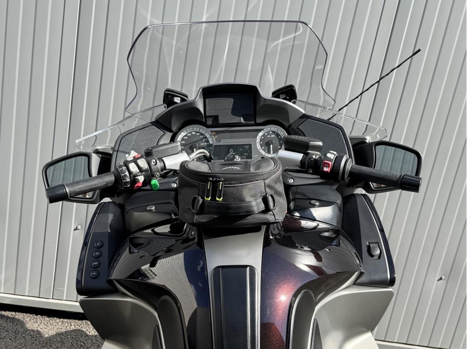BMW R 1200 RT - coloris Ebony Mettalic