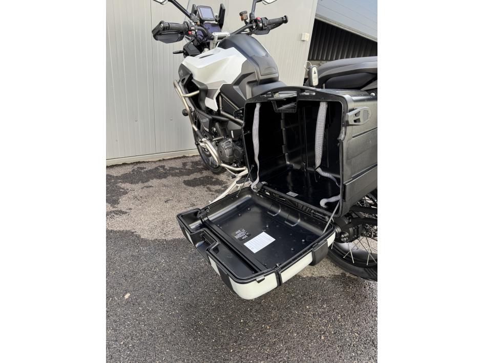 TRIUMPH TIGER 1200 RALLY EXPLORER