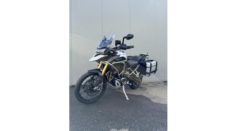 TRIUMPH TIGER 1200 RALLY EXPLORER