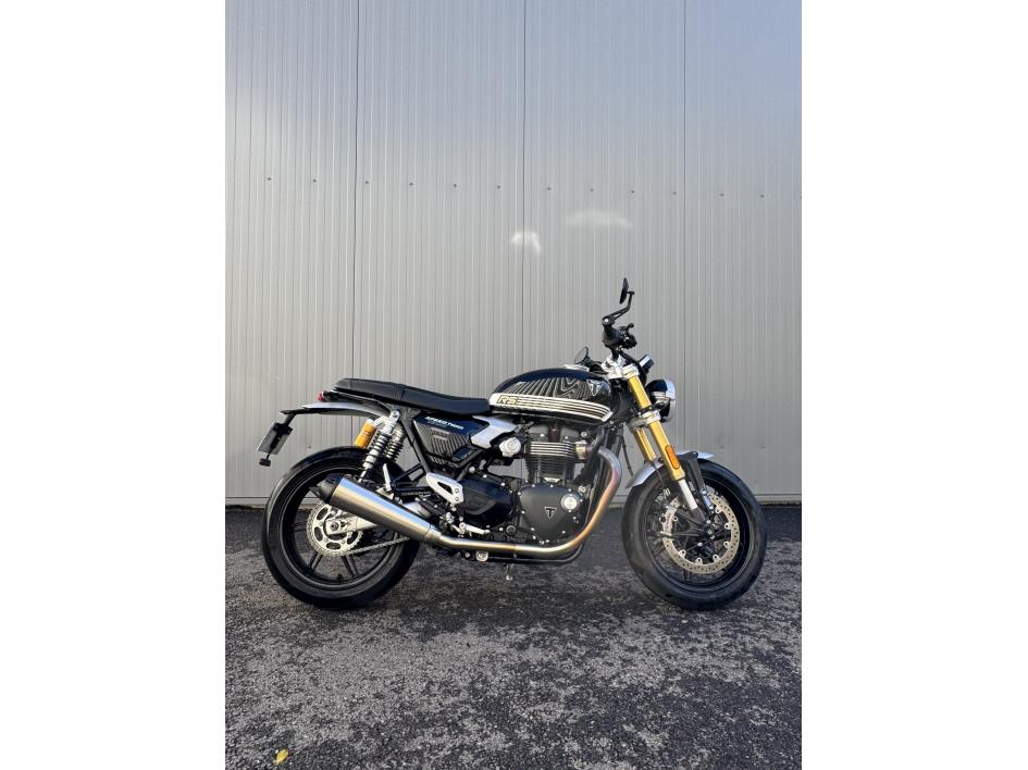 TRIUMPH SPEED TWIN 1200 RS