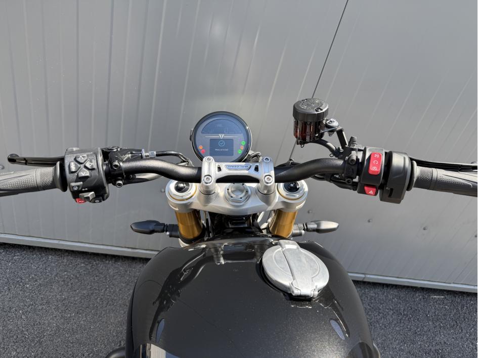 TRIUMPH SPEED TWIN 1200 RS