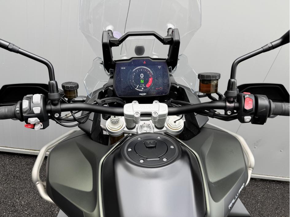 TRIUMPH TIGER 1200 RALLY PRO