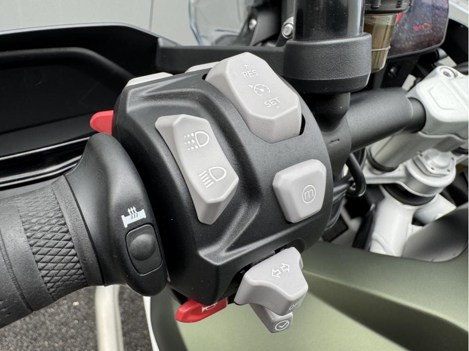 TRIUMPH TIGER 1200 RALLY PRO
