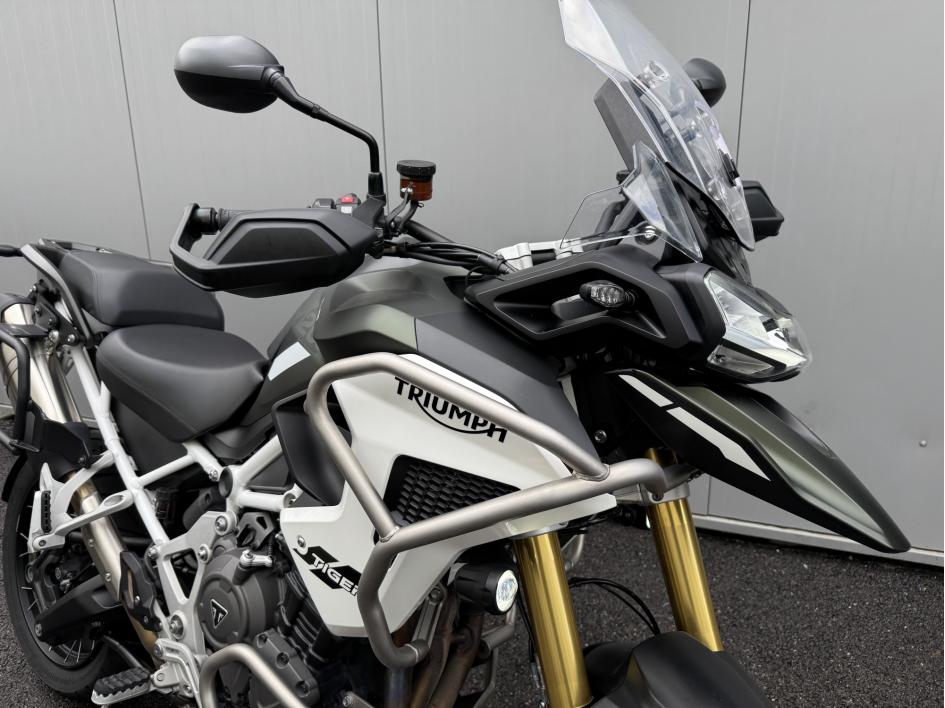 TRIUMPH TIGER 1200 RALLY PRO