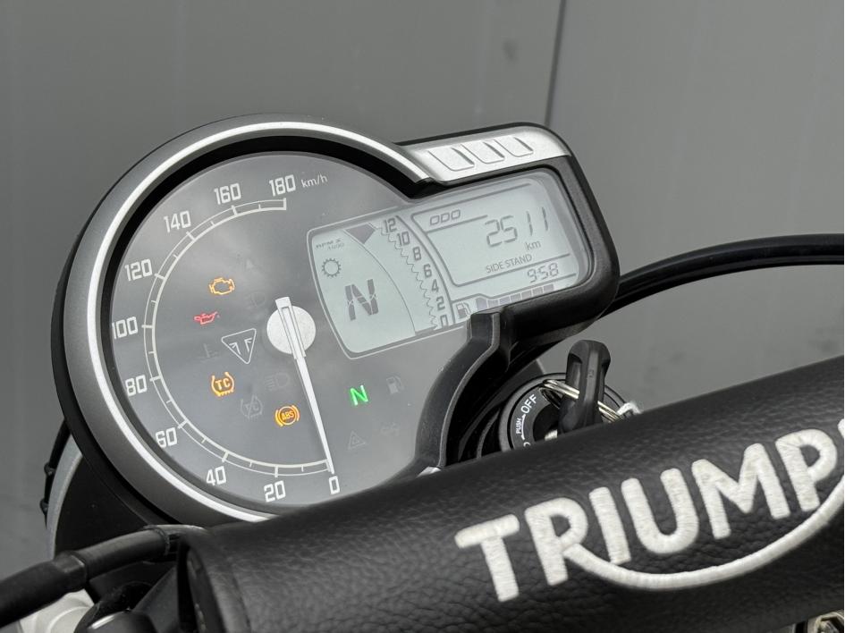 TRIUMPH Scrambler 400 X- 2 510 km