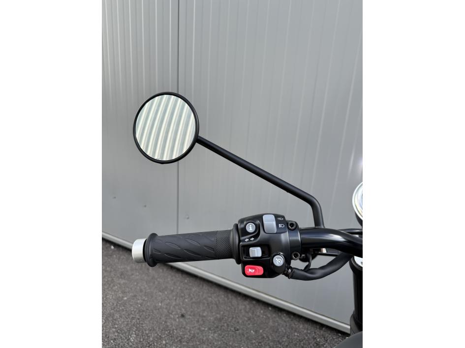 TRIUMPH Bonneville T120 Black