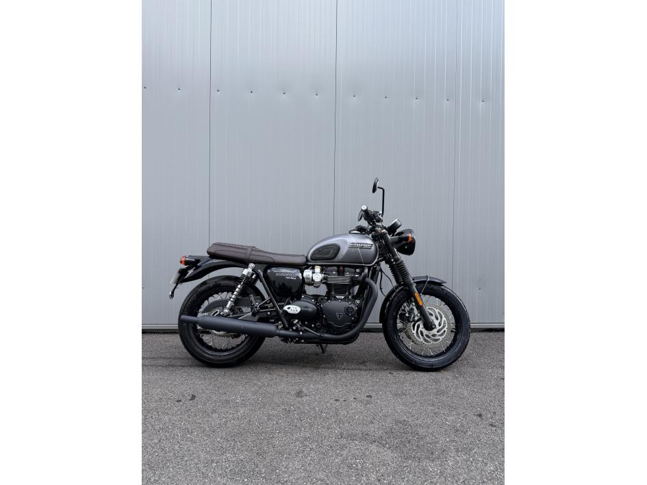 TRIUMPH Bonneville T120 Black