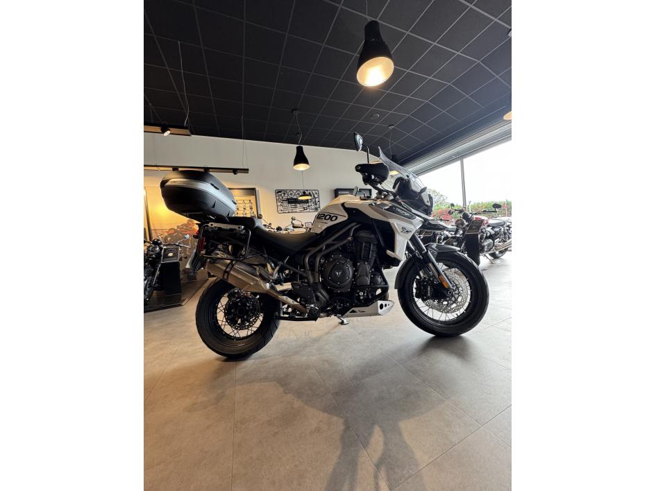 TRIUMPH TIGER 1200 EXPLORER XCA 