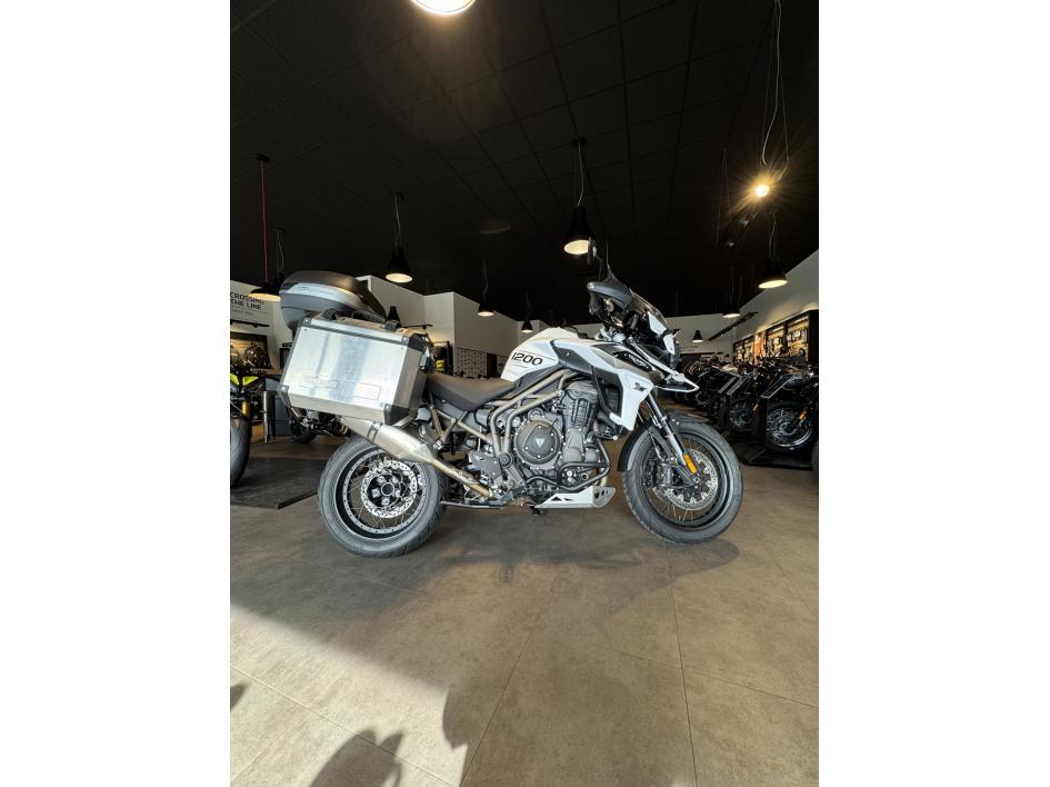 TRIUMPH TIGER 1200 EXPLORER XCA 