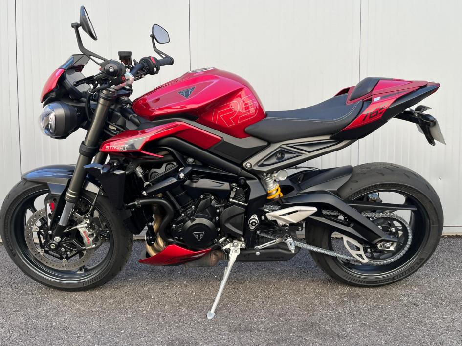 TRIUMPH STREET TRIPLE 765 RS 