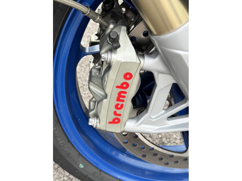 BMW HP2 SPORT