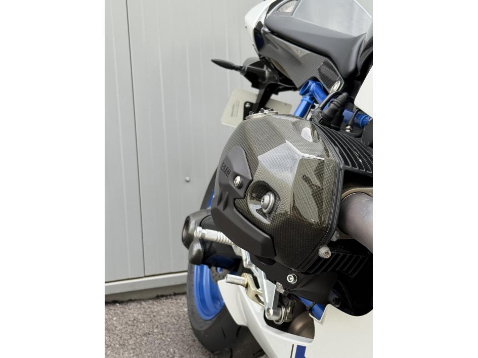 BMW HP2 SPORT