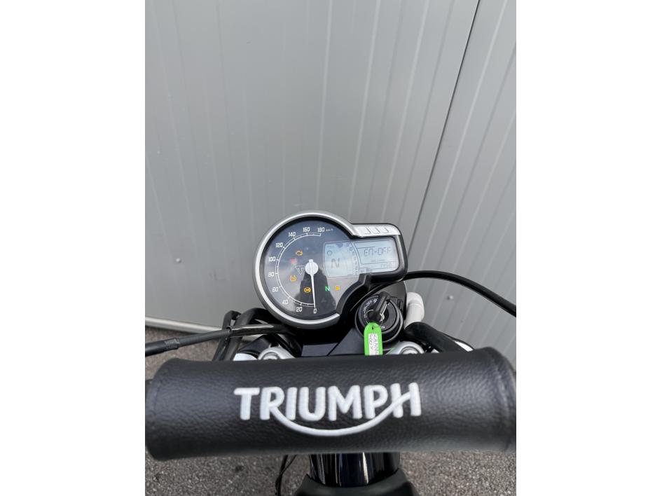 TRIUMPH Scrambler 400 X