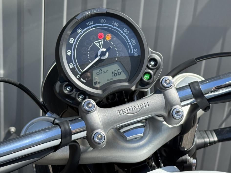 TRIUMPH BONNEVILLE SPEEDMASTER 1200 - 160 km