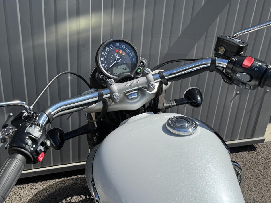 TRIUMPH BONNEVILLE SPEEDMASTER 1200 - 160 km